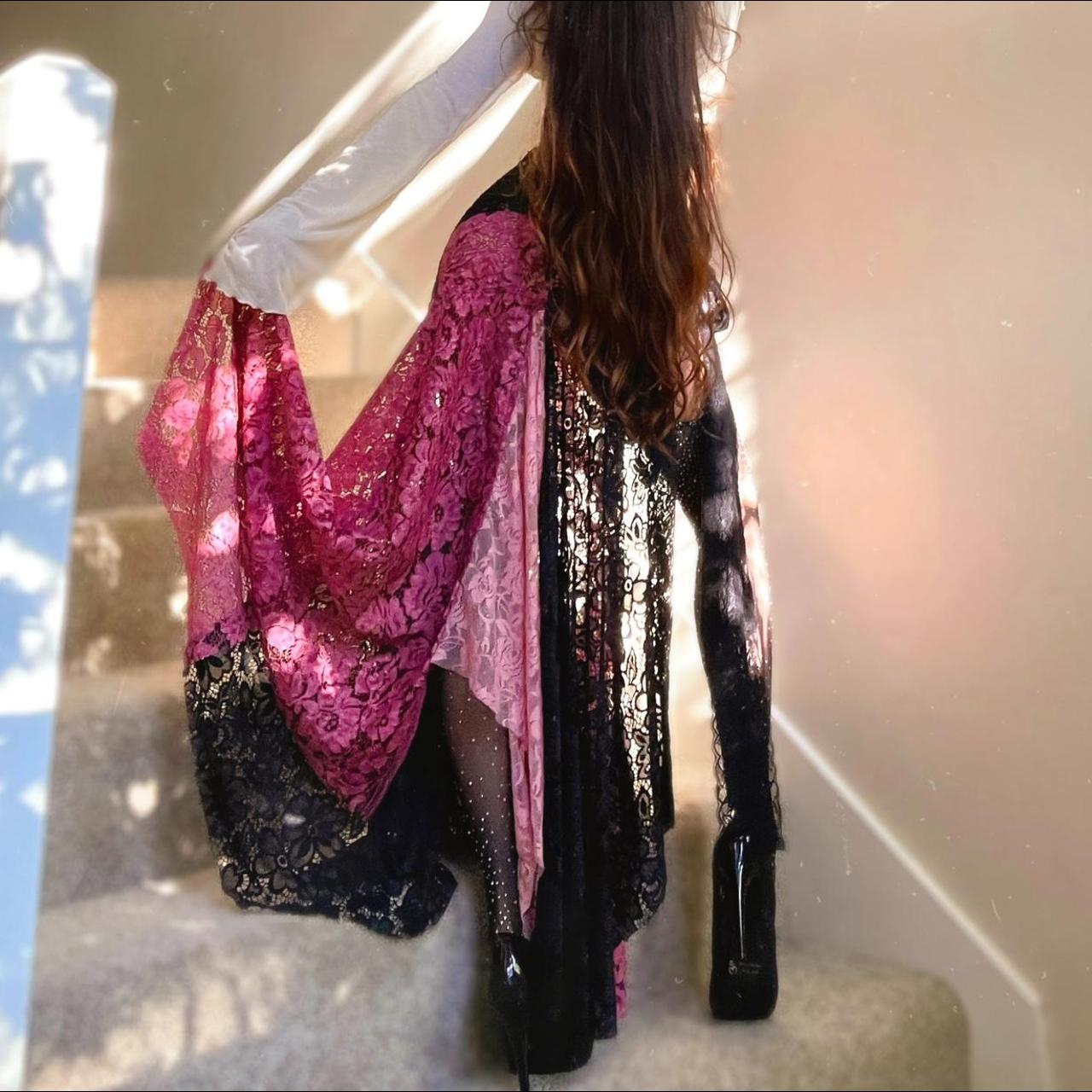 𝒫𝒾𝓃𝓀 𝒶𝓃𝒹 𝐵𝓁𝒶𝒸𝓀 𝐿𝒶𝒸𝑒 𝒫𝒶𝓉𝒸𝒽𝓌𝑜𝓇𝓀 𝐹𝒶𝒾𝓇𝓎 𝑀𝒶𝓍𝒾 𝒮𝓀𝒾𝓇𝓉.