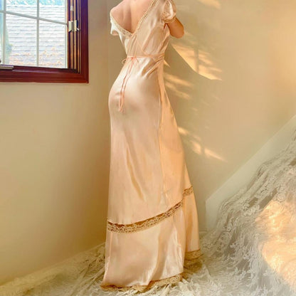 1930s antique palest peach/pink lace bias cut lingerie gown