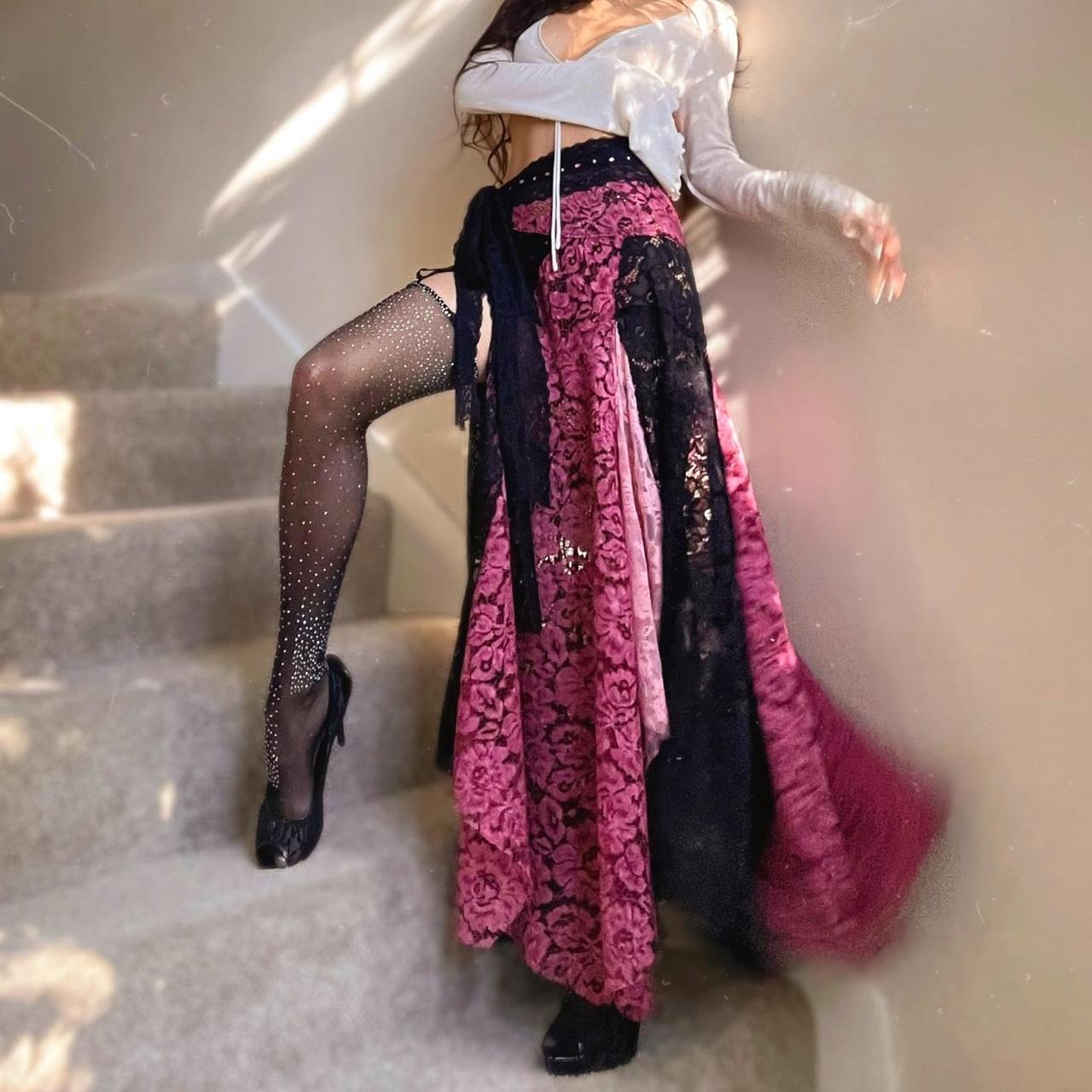 𝒫𝒾𝓃𝓀 𝒶𝓃𝒹 𝐵𝓁𝒶𝒸𝓀 𝐿𝒶𝒸𝑒 𝒫𝒶𝓉𝒸𝒽𝓌𝑜𝓇𝓀 𝐹𝒶𝒾𝓇𝓎 𝑀𝒶𝓍𝒾 𝒮𝓀𝒾𝓇𝓉.