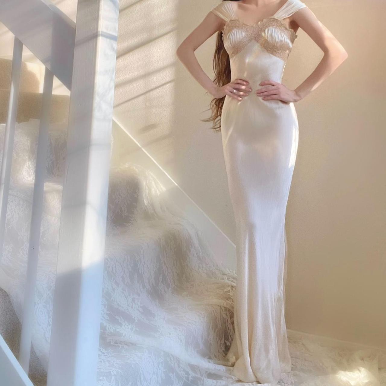 1920s antique champagne/nude liquid satin & lace bias cut lingerie gown