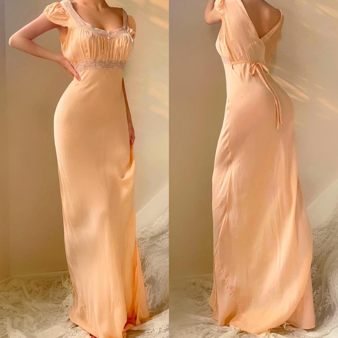 1930s antique pale peach/apricot silk and lace bias cut lingerie gown