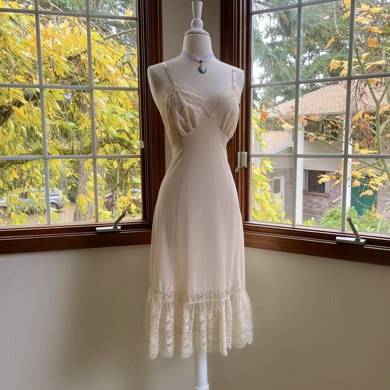 1950s vintage Van Raalte nude nylon/lace lingerie dress