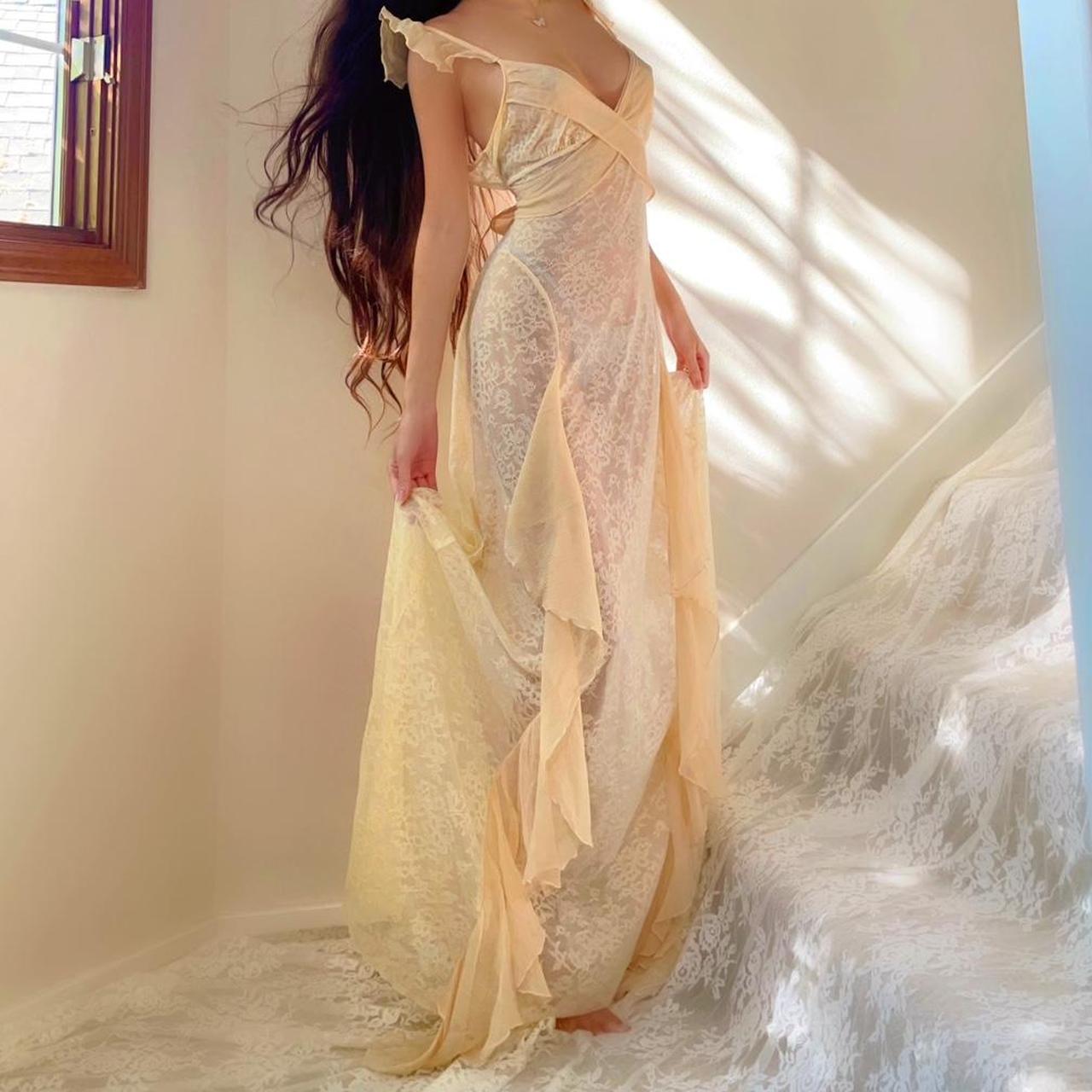 1930s antique ivory/cream lace and silk flowy ruffled lingerie gown