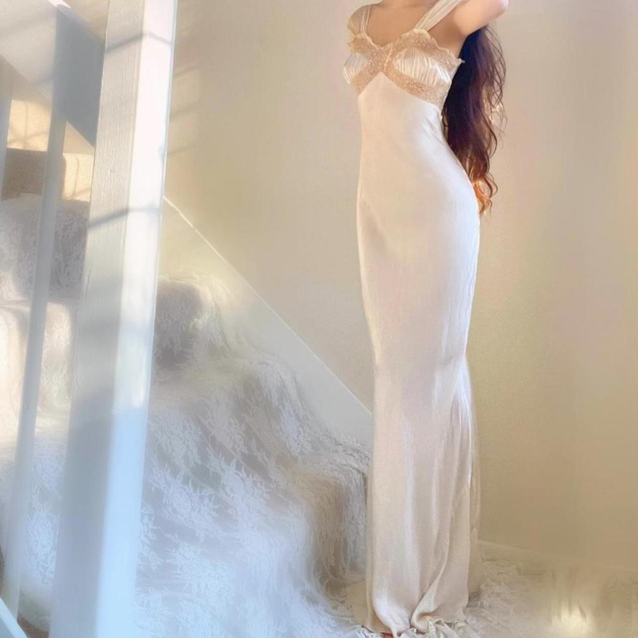 1920s/30s antique champagne nude liquid satin & lace bias cut lingerie gown