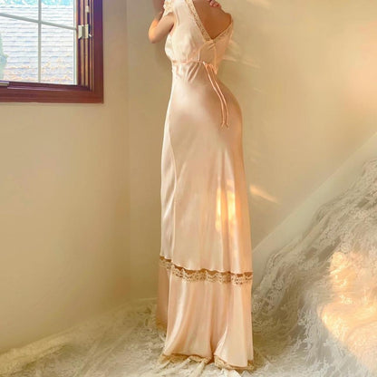 1930s antique palest peach/pink lace bias cut lingerie gown