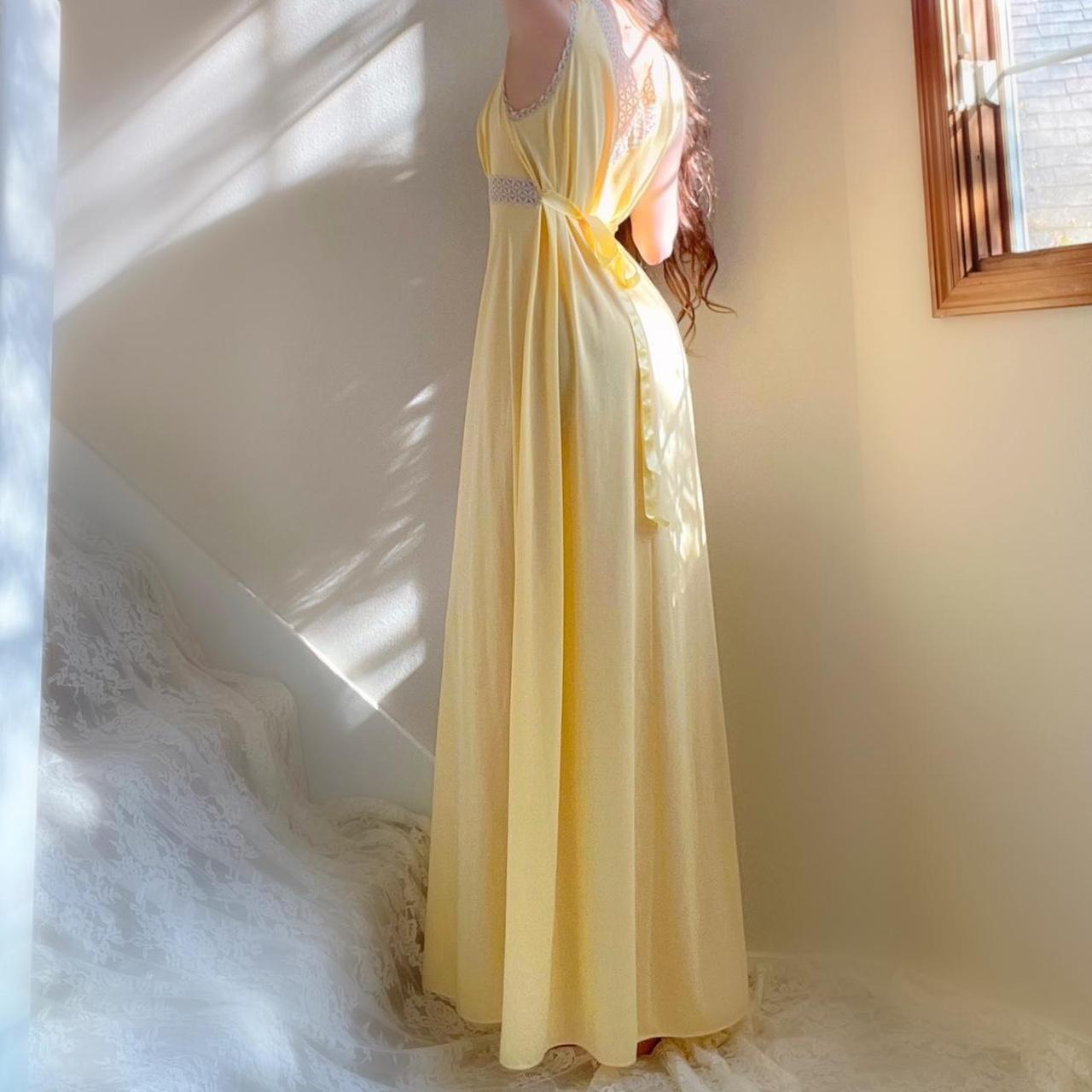 1970s Vanity Fair butter yellow nylon/lace buttoned lingerie gown