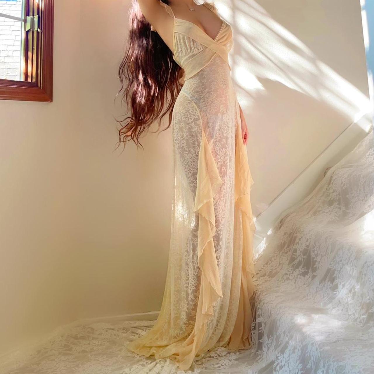 1930s antique ivory/cream lace and silk flowy ruffled lingerie gown