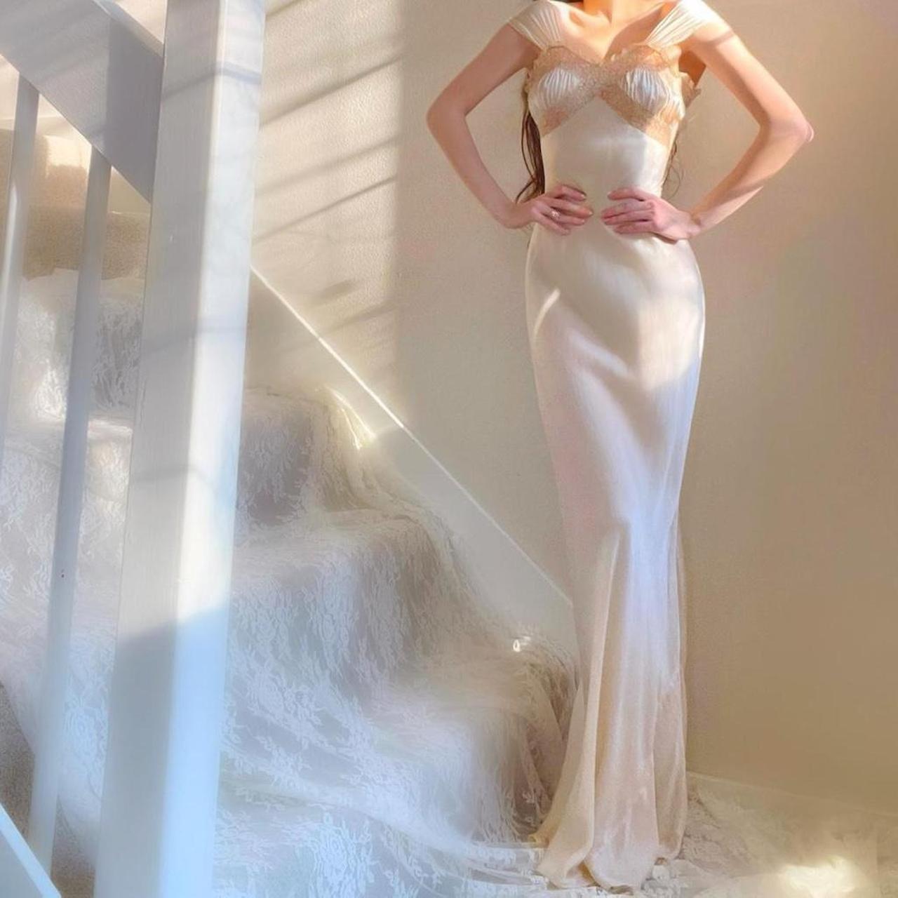 1920s/30s antique champagne nude liquid satin & lace bias cut lingerie gown