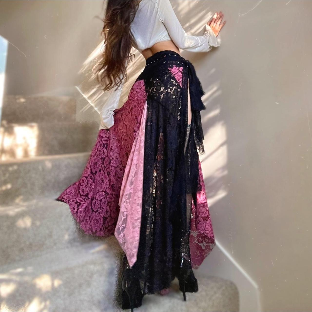 𝒫𝒾𝓃𝓀 𝒶𝓃𝒹 𝐵𝓁𝒶𝒸𝓀 𝐿𝒶𝒸𝑒 𝒫𝒶𝓉𝒸𝒽𝓌𝑜𝓇𝓀 𝐹𝒶𝒾𝓇𝓎 𝑀𝒶𝓍𝒾 𝒮𝓀𝒾𝓇𝓉.