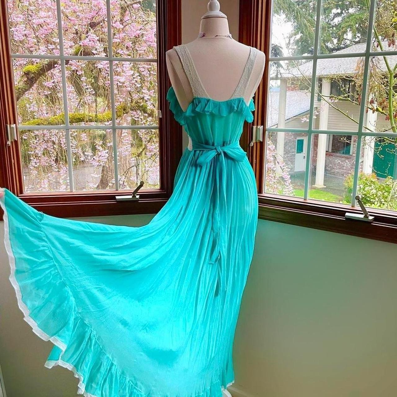 1930s/40s turquoise & white silk chiffon bias cut pleated ruffle mermaid lingerie gow