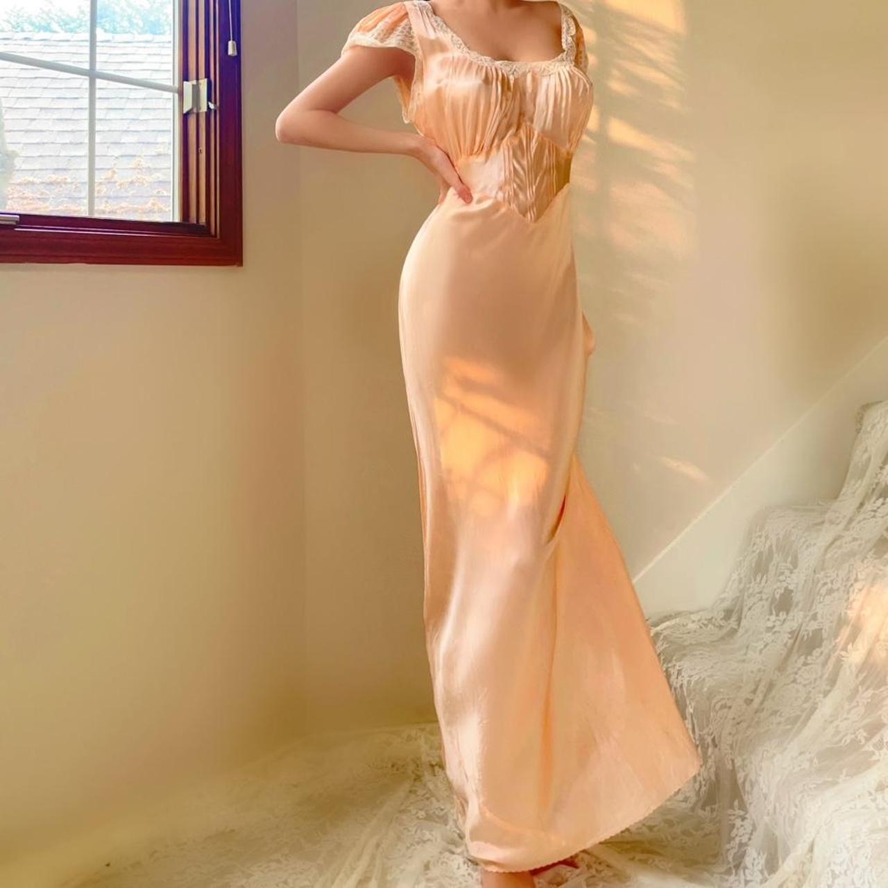 1940s vintage peach & cream lace bias cut lingerie gown
