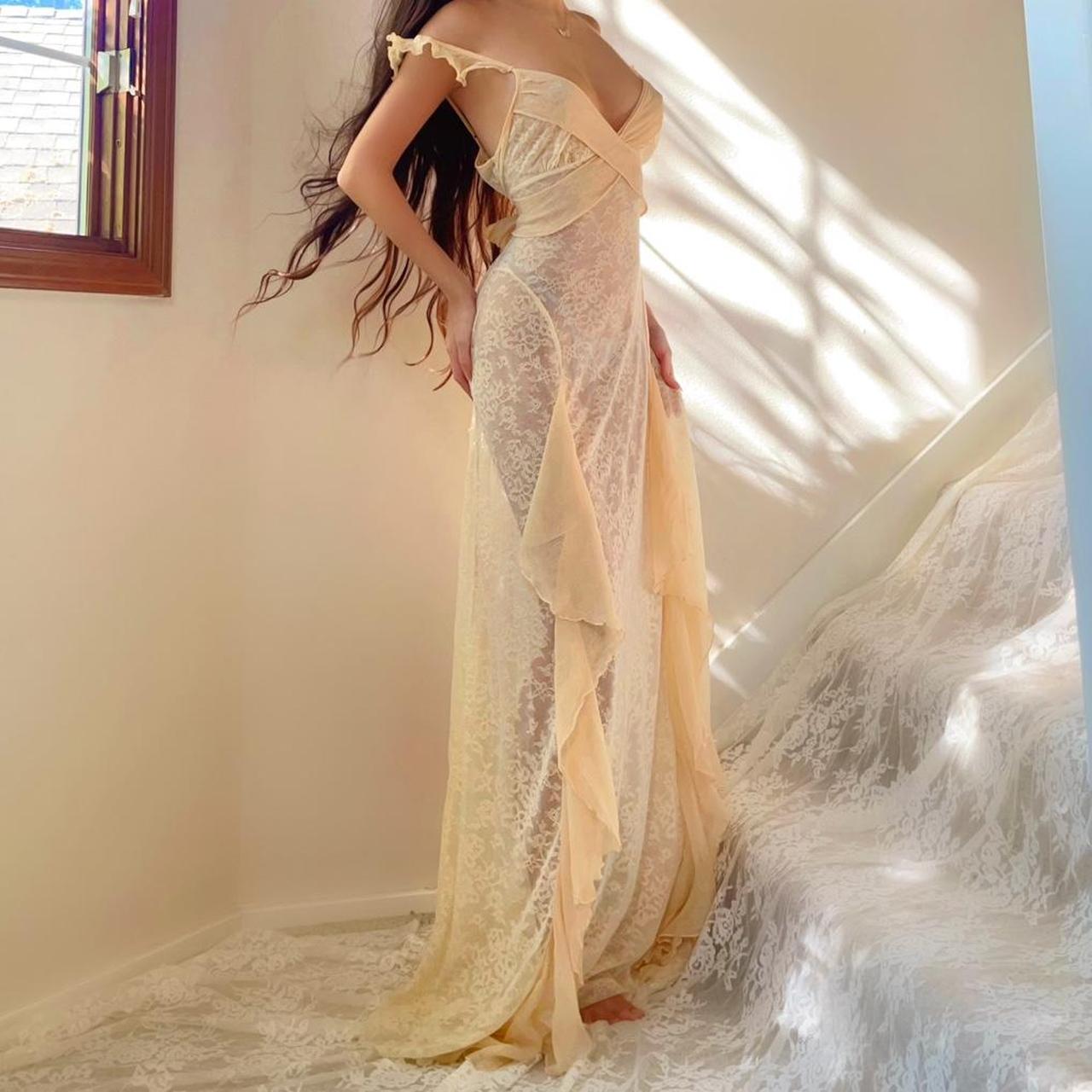 1930s antique ivory/cream lace and silk flowy ruffled lingerie gown